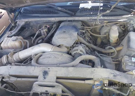 2001 Chevrolet Silverado 1500 Ls z USA, uszkodzony, nr VIN 2GCEC19T411117361